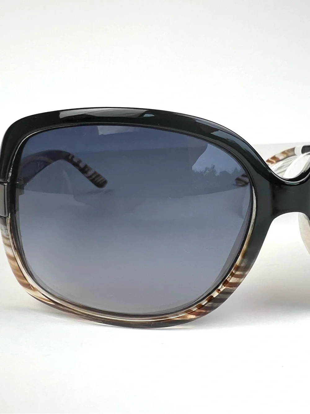 Tahari Sunglasses Two Tone Black Top Brown Clear Bottom TH124 Women's New w Tag